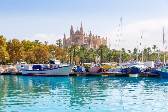 Spanien