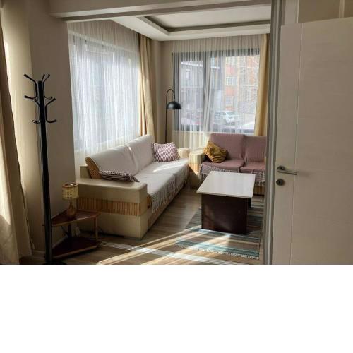0017 - Uskudar, central, cozy and economic flat.