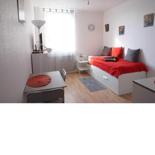 03-Richard-Schirrmann-Str. 8
