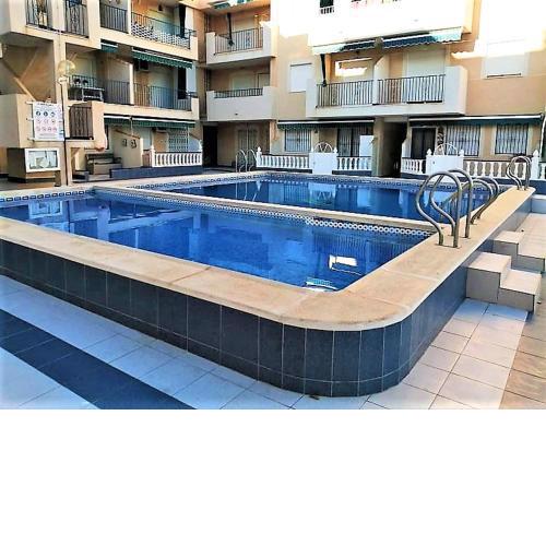 040 Apartamento con vistas al mar