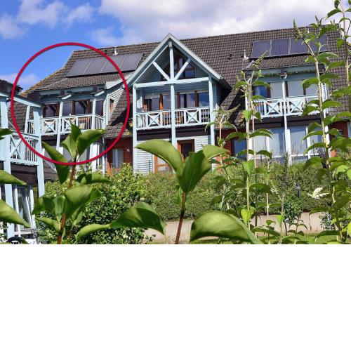 06 Ferienwohnung Neuensin mit Balkon und Seeblick