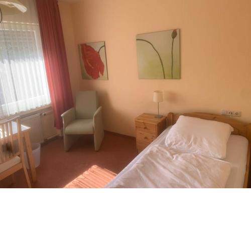 1 Bett Zimmer in ehemaligem Hotel für kurz oder lang