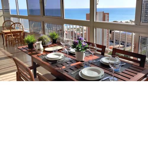 <1 Min Beach, Sea Views, AC, Wifi, Pool, 3xTennis