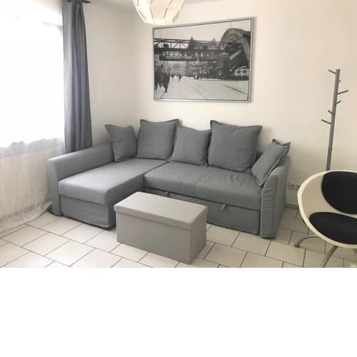 1 Zimmer Wohnung mit Küche und Bad in Wuppertal Ferienwohnung