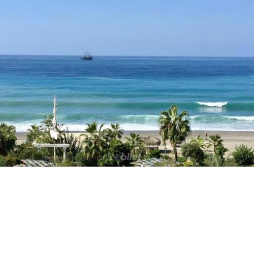 100m to the sea 1 bedroom fully equipped and furnished with sea view balcony D14