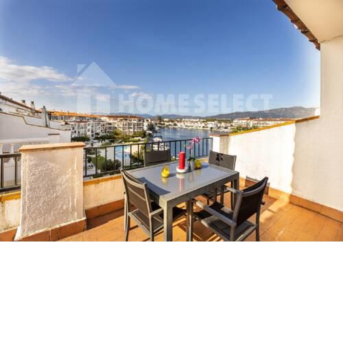 1015 Piso Gran Lago con 3 habitaciones y piscina