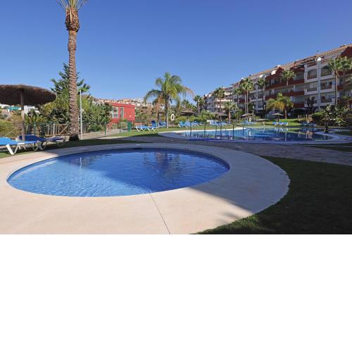 105 Welcoming Andalusian Style 2 Bed Apartment With Views of Miraflores Golf