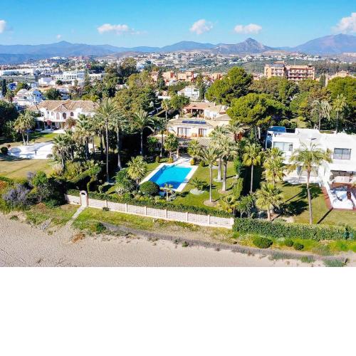 1077 beach villa el paraiso