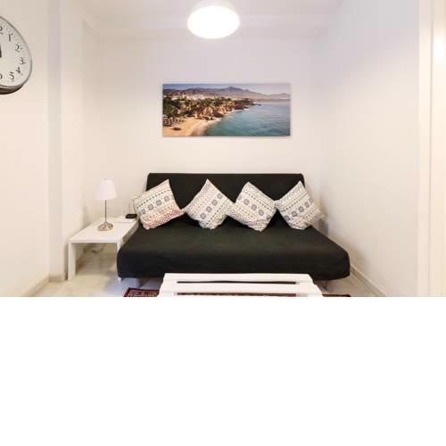♥10min Walk 2 Old Town/Renovated Studio.Fast Wifi♥