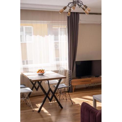 1+1 flat w/Netflix close to Taksim, Galata,Bomonti
