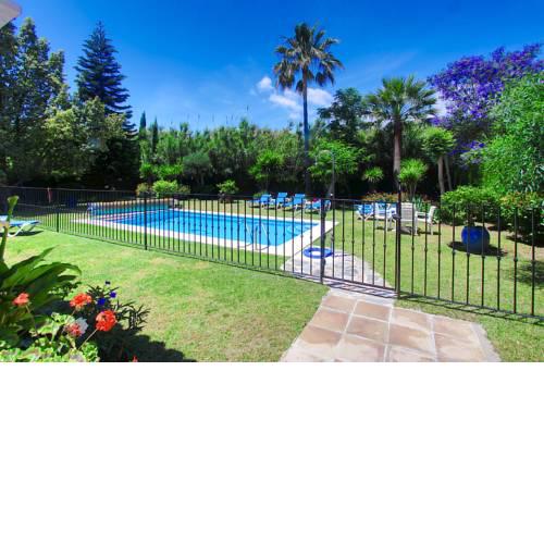 1106 Marbella Large Family Villa
