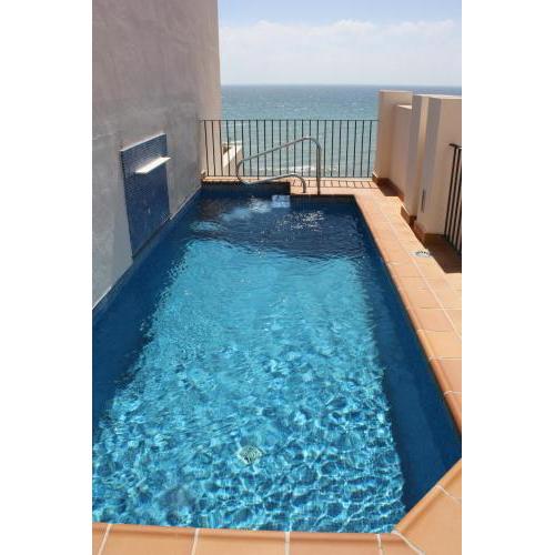 122 - Frontline Penthouse with private pool
