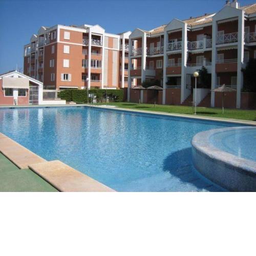 125 m2 frente Club Nautico Playa WIFI