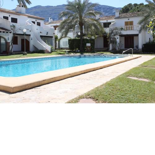 152 Tropicana Park