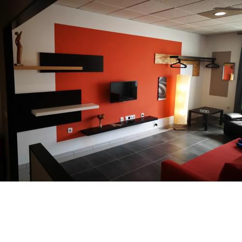 1V - LUXURY APARTMENT NEAR BEACH