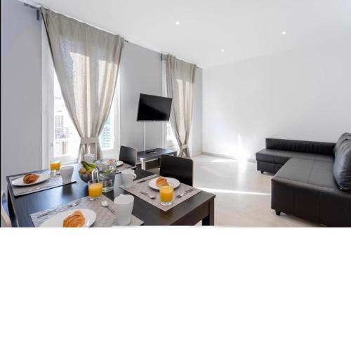 2 BDR EIXAMPLE APARTMENT