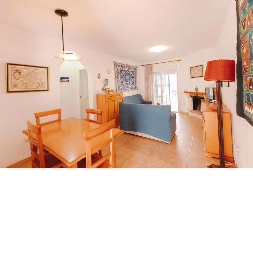 2-bed apartment close to the beach