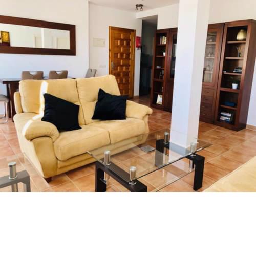 2 bed apartment close to Villamartin
