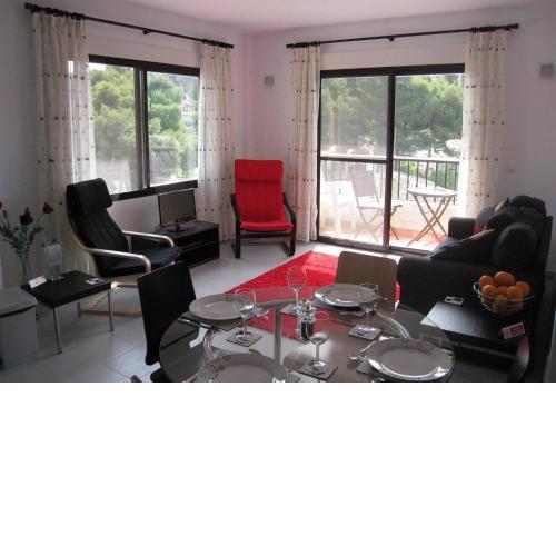 2 bed apartment in central Moraira
