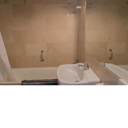 2 bedroom apartment in Aiguafreda, Begur. Sea views, terrace, shared pool (Ref:H24)