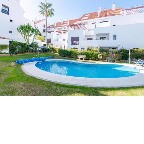 2 Bedroom Apartment in La Maestranza, Puerto Banus