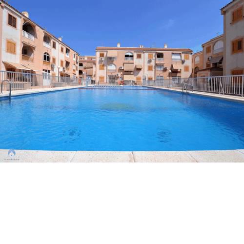 2 Bedroom Full Refurbished Beach Pool Apartment