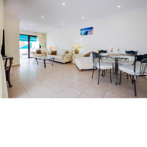 2 bedroom pool view apartment in Costa Adeje