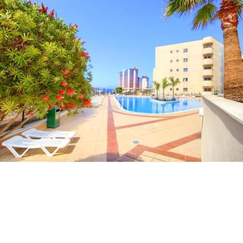 2 bedrooms appartement with sea view shared pool and enclosed garden at Adeje 1 km away from the beach