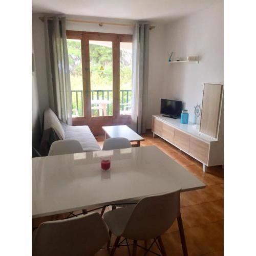 2 bedrooms appartement with shared pool furnished balcony and wifi at Arenal d'en Castell