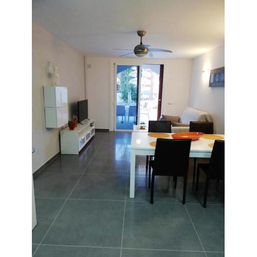 2 bedrooms appartement with shared pool furnished garden and wifi at Playa de la Americas
