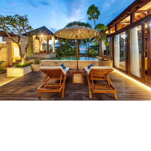 2 Bedrooms Private Pool Beachfront Villa with en-suite bathrooms in Seminyak