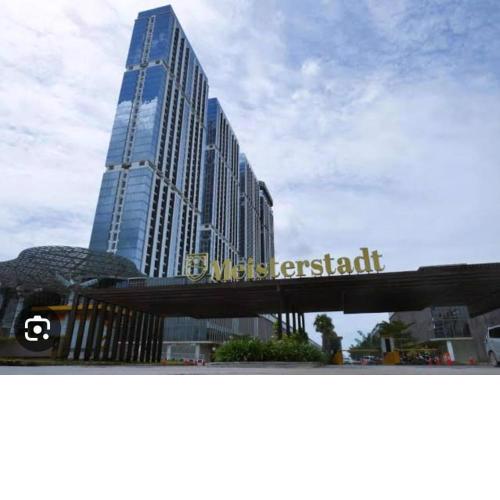 2 Bedrooms Sea View Pollux Habibie Apartment