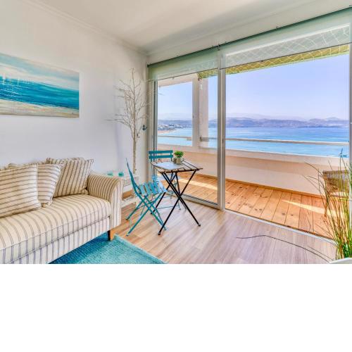 2 Bedrooms & Spectacular Views in Best Part of Las Canteras