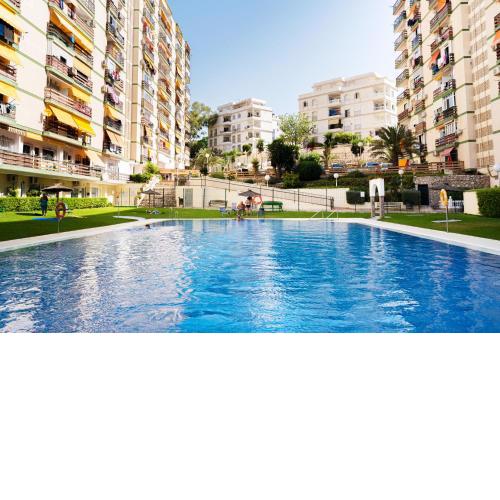 2 dormitorios, Wifi, Piscinas, Playa a 250 metros