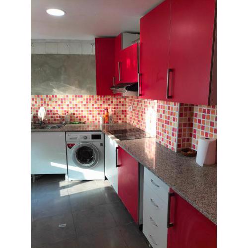 2 habitaciones con baño privado en piso compartido