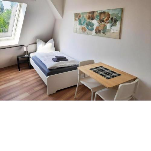 2 room fitter flat