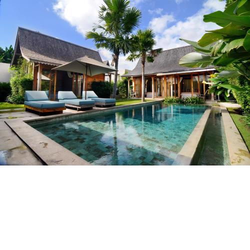 20 Discount Affordable 3 Bedrooms Private Pool Villa near Seminyak