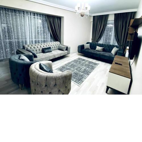2+1 Luxury Flat , 5 beds , near all services
