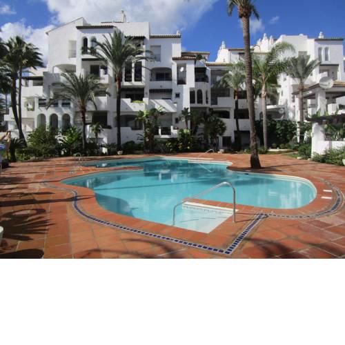 2155-Nice groundfloor with pool view