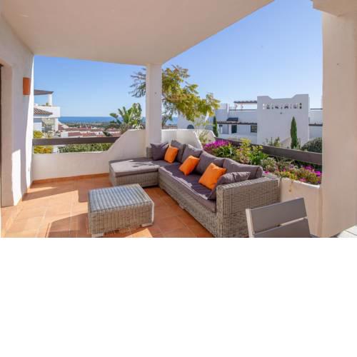 2193-Modern apt with terrace and seaview