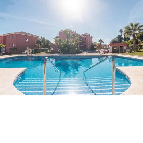 2228-Superb new apt with stunning views