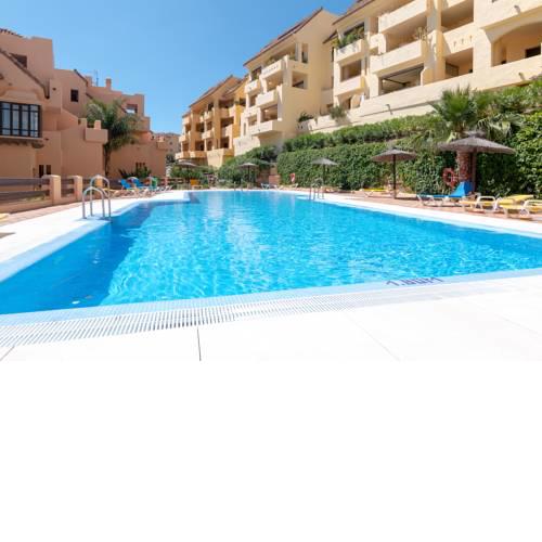 2240-Apt with terrace sea view and pools