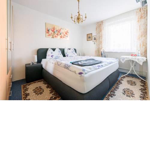 2743 Private Room 1 Person