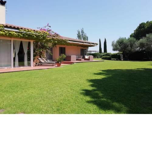 2923 FANTÁSTICA VILLA CON PISCINA, JARDÍN Y GARAJE EN SANT FELIU DE GUÍXOLS