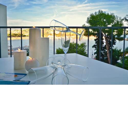 2989 APARTAMENTO VISTA AL MAR, PRIMERA LINEA, PARKING Y TERRAZA