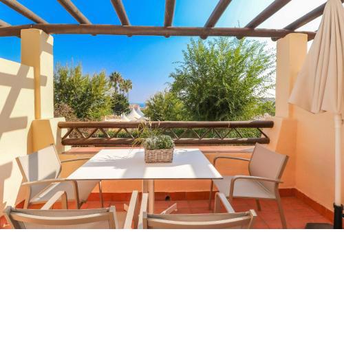 2BED Duplex in Club La Costa by Rafleys, Sea Views