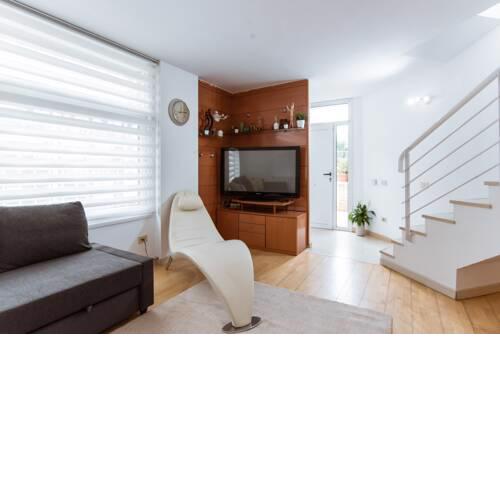 2BR - 1BH TownHouse 10m walk from the BEACH