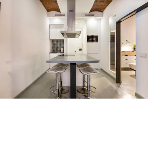 2BR - 2BH Apartment 10min walk from Sagrada Familia