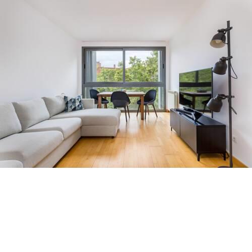2BR - 2BH Apartment close to the BEACH
