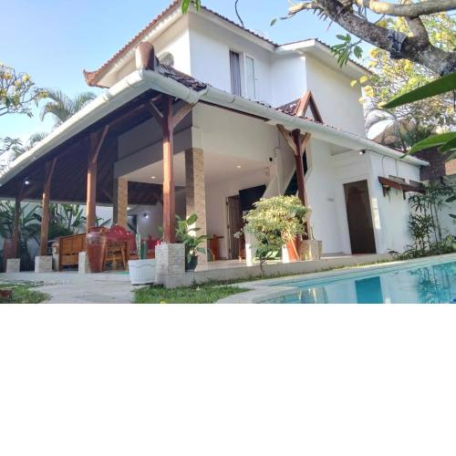 2BR private villa in Seminyak Armando villa